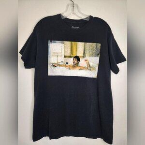 American Classic Men's Black  Graphic T-Shirt, size Medium